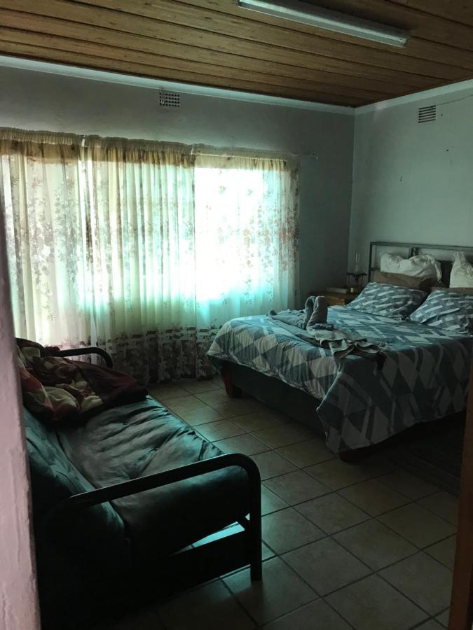 Tranquility In Klein Karoo Apartman Oudtshoorn Kültér fotó